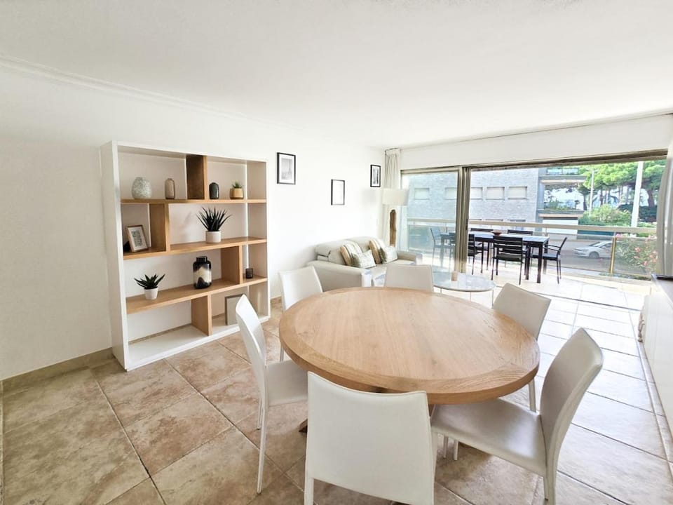 86m2, spacieux, 2 chambres, à 1 min de la plage Apartment in Cannes