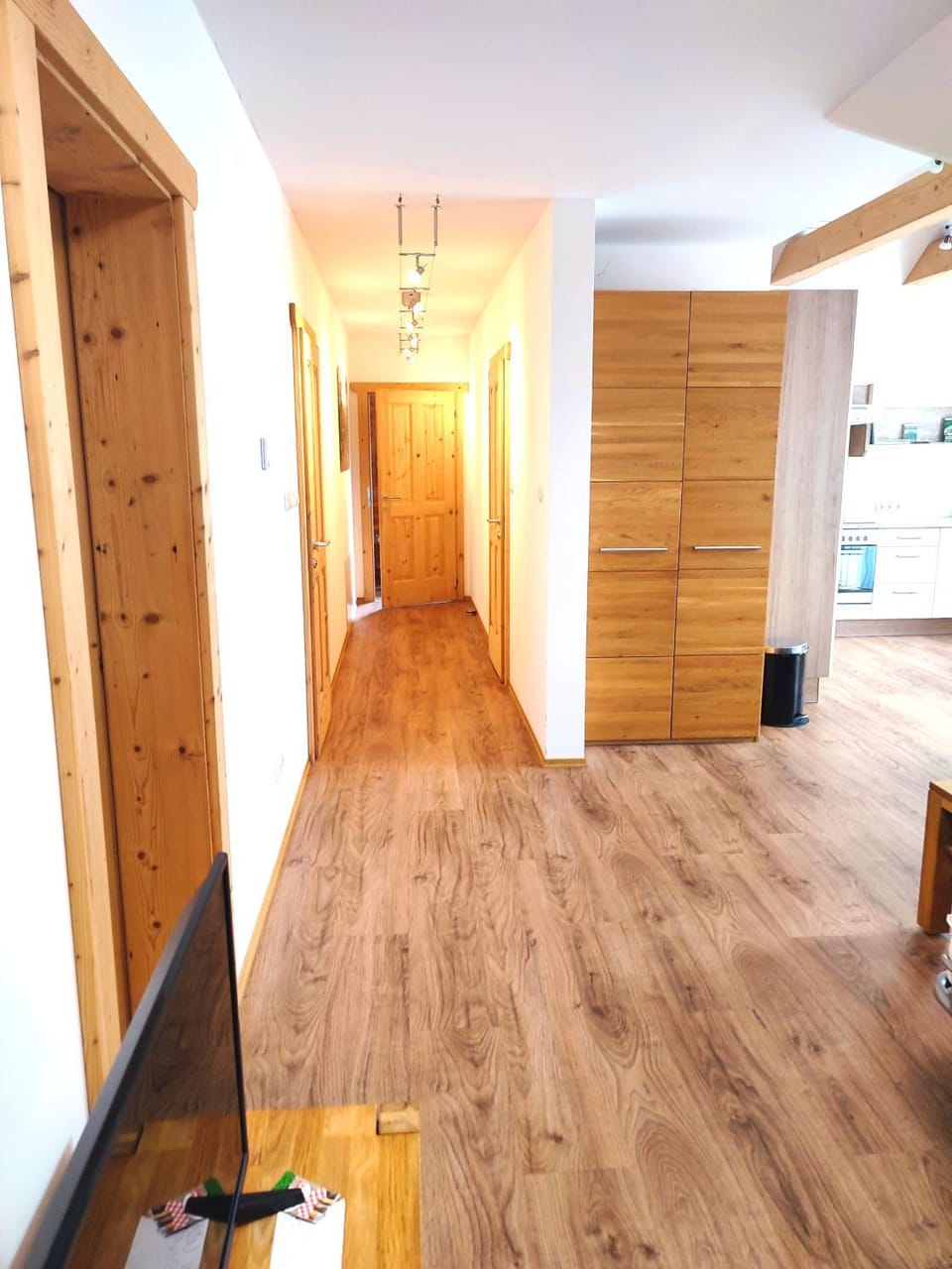 TV and multimedia, wardrobe