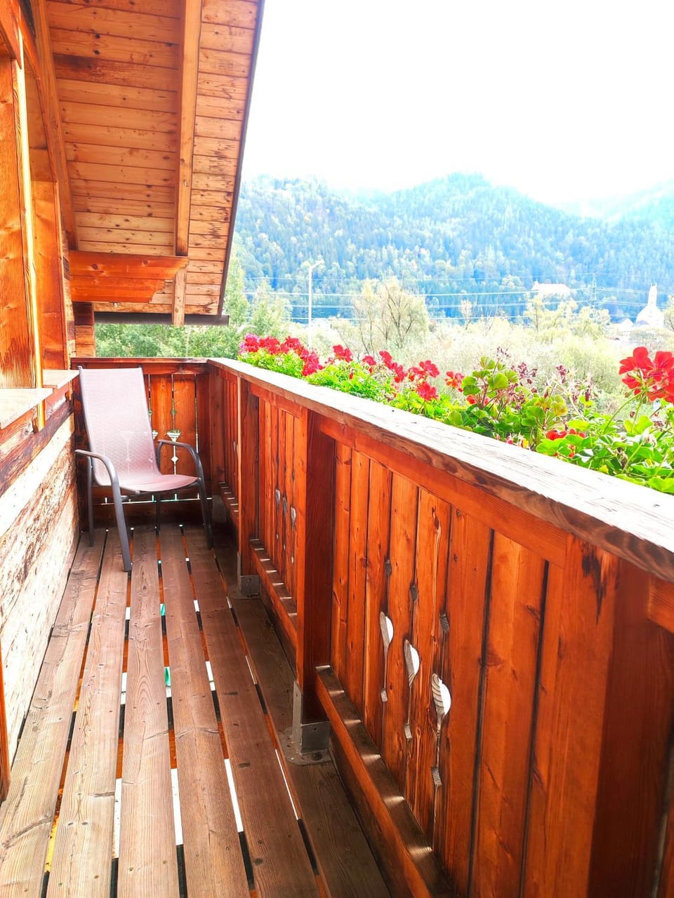 Natural landscape, View (from property/room), Balcony/Terrace, Seating area, Mountain view