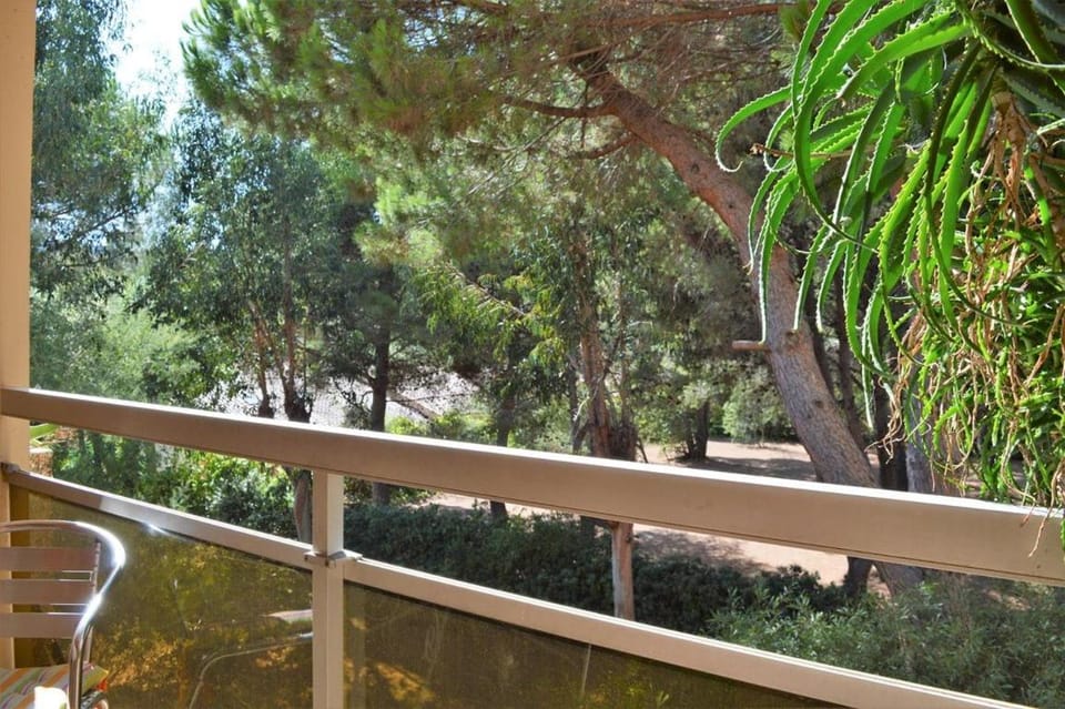 View (from property/room), Balcony/Terrace, Garden view