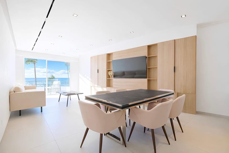 TV and multimedia, Balcony/Terrace, Living room, Dining area