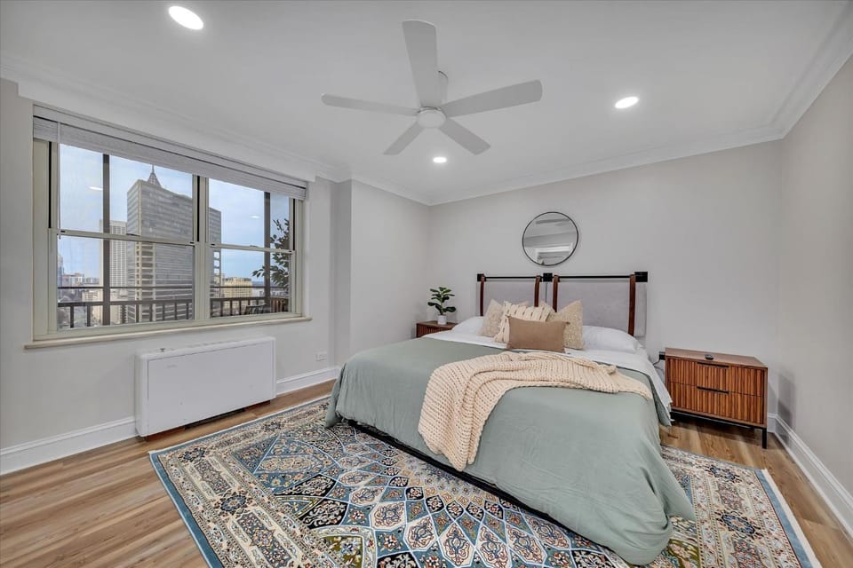 1BR condo w skyline view & balcony House in Atlanta