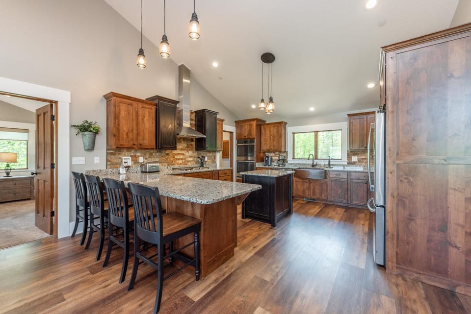 Lookout Lodge by Railey Vacations House in Deep Creek Lake