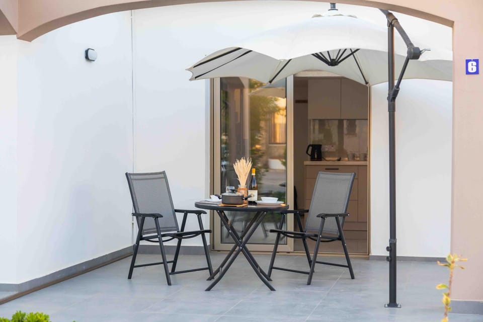Balcony/Terrace, Seating area, Dining area