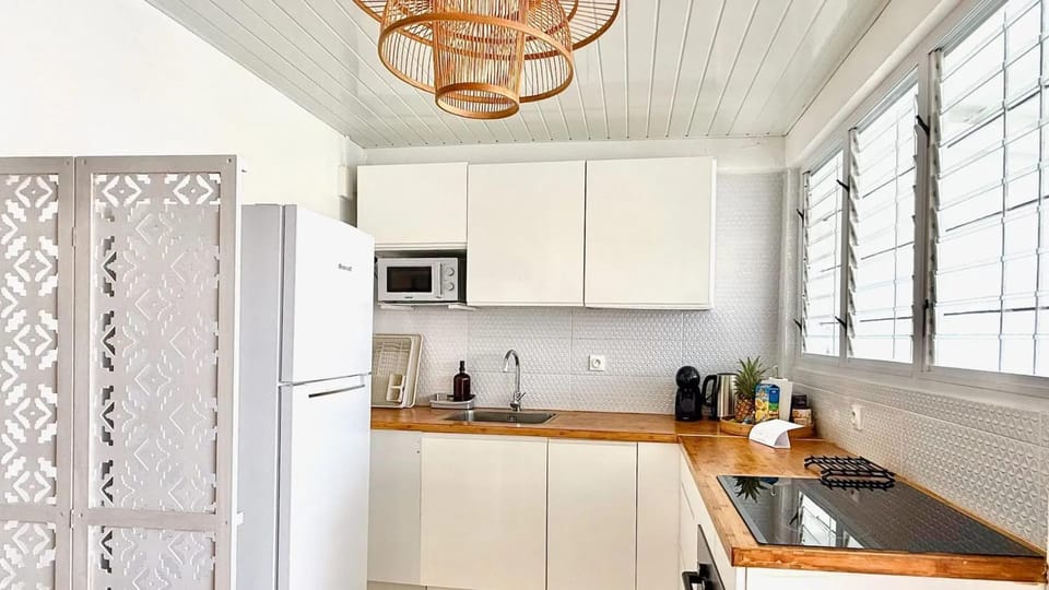 Appartement confortable avec jacuzzi à Sainte-Anne, 30 m² Apartment in Sainte-Anne