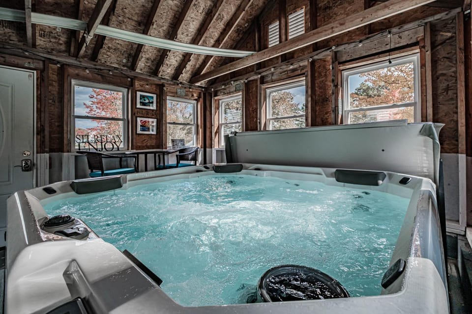Camp S'Mores Waterfront Hot Tub Dogs FREE House in Shapleigh