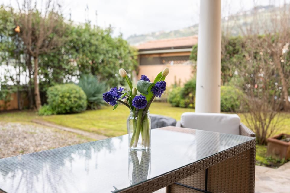 Spring, Day, Garden, Living room, Dining area, Garden view
