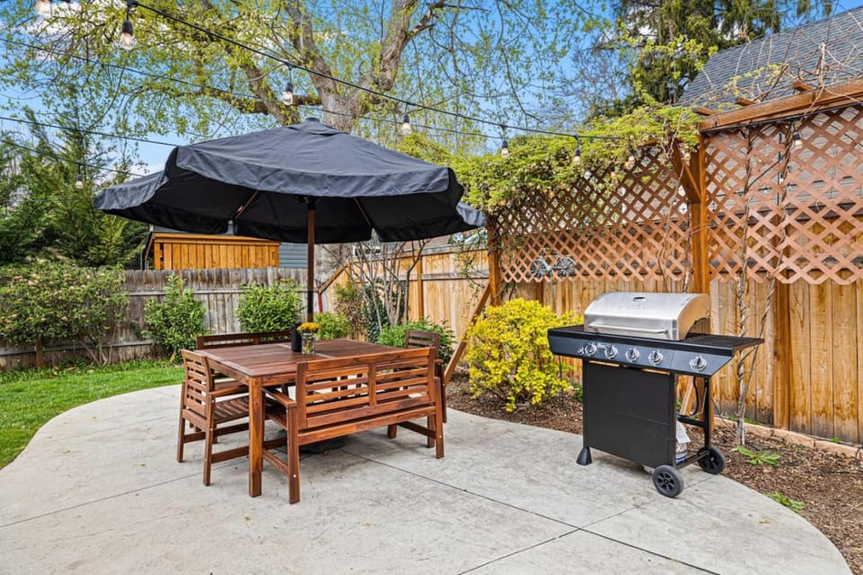 Walkable North End Home with Free Bikes House in Boise
