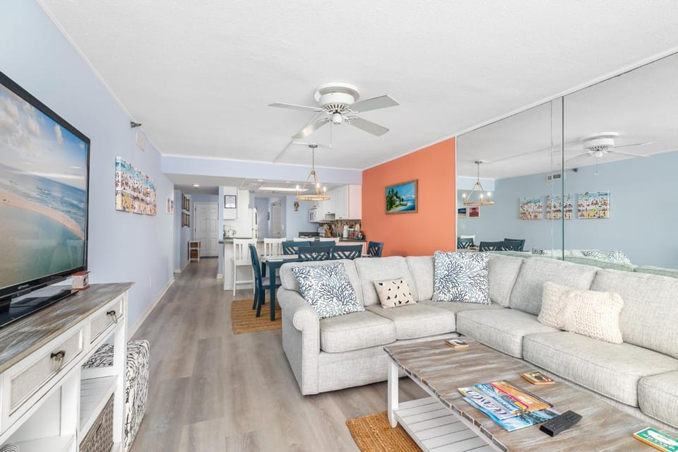 Wake up to stunning ocean views in this beautiful Plaza condominium! House in Ocean City