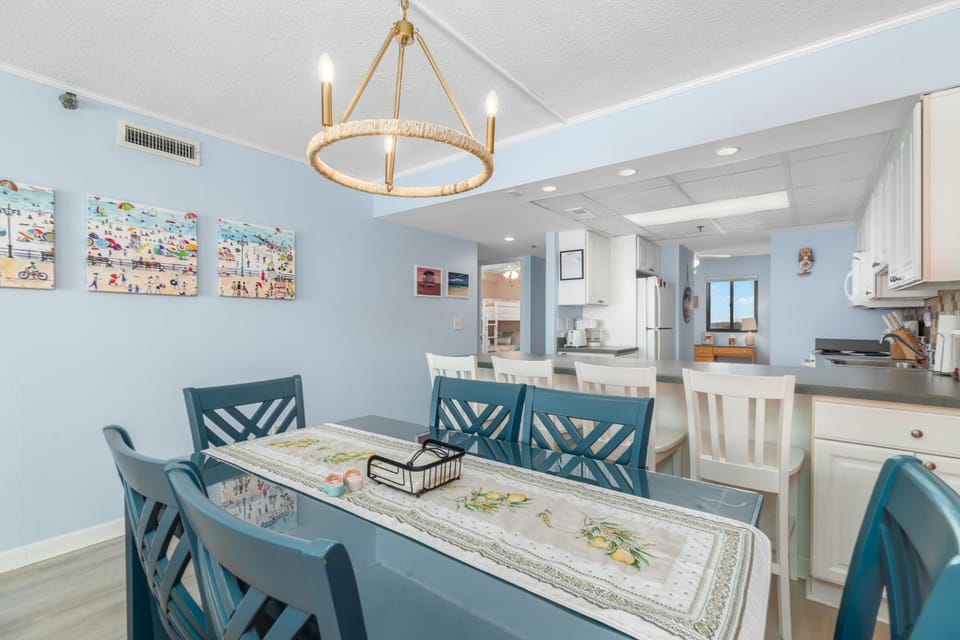 Wake up to stunning ocean views in this beautiful Plaza condominium! House in Ocean City