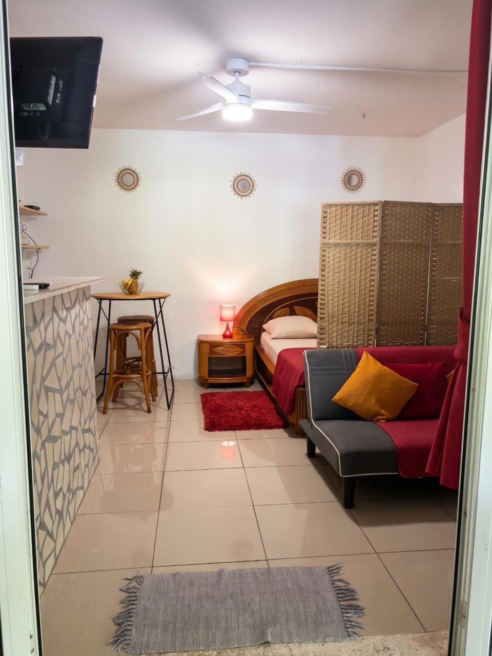 Photo of the whole room