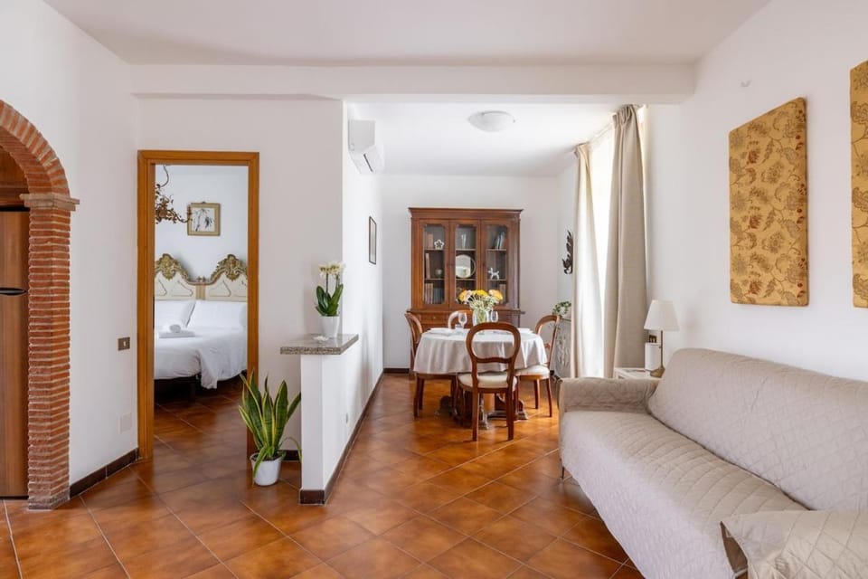 Delightful attic with terrace-Caffarella Apartment in Rome