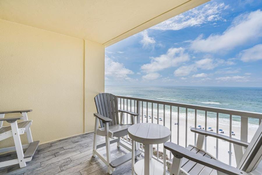 Boardwalk 1086 by Youngs Suncoast Apartment in Gulf Shores