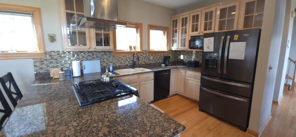 Endless Views | 4BR Home w/Hot Tub | Deep Creek Lake House in Deep Creek Lake