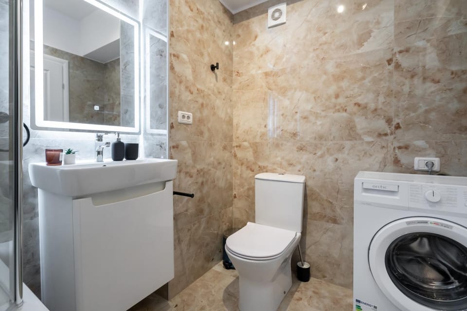 Shower, Bathroom, washing machine, dryer