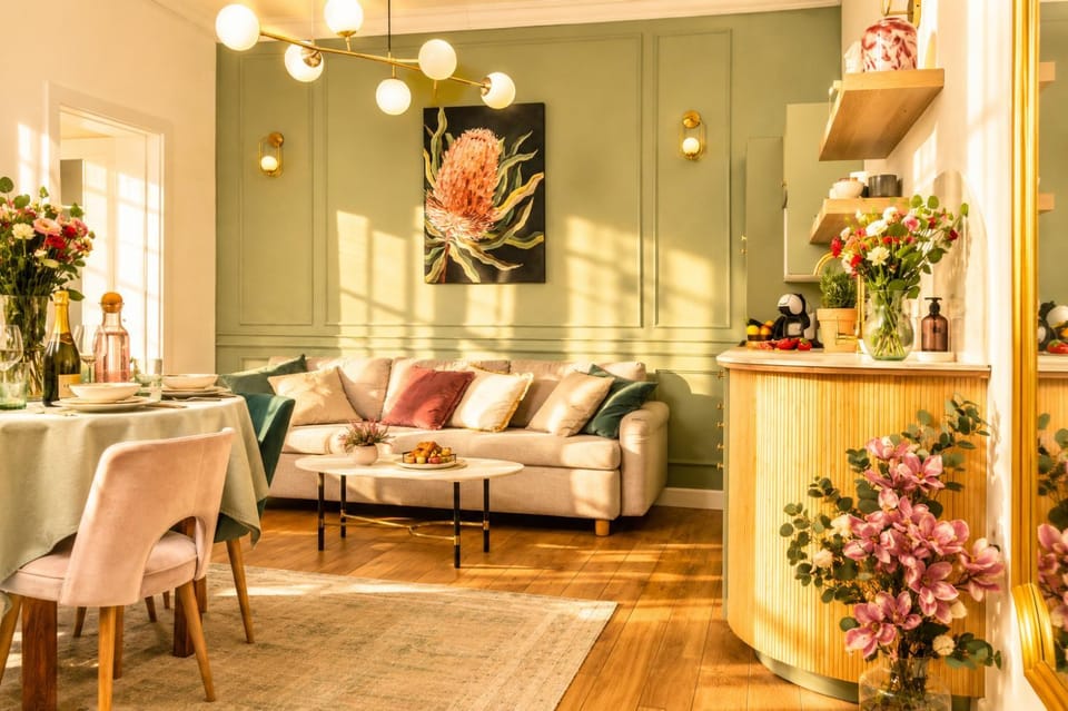 TV and multimedia, Coffee/tea facilities, Balcony/Terrace, Living room, Dining area, internet, air conditioner