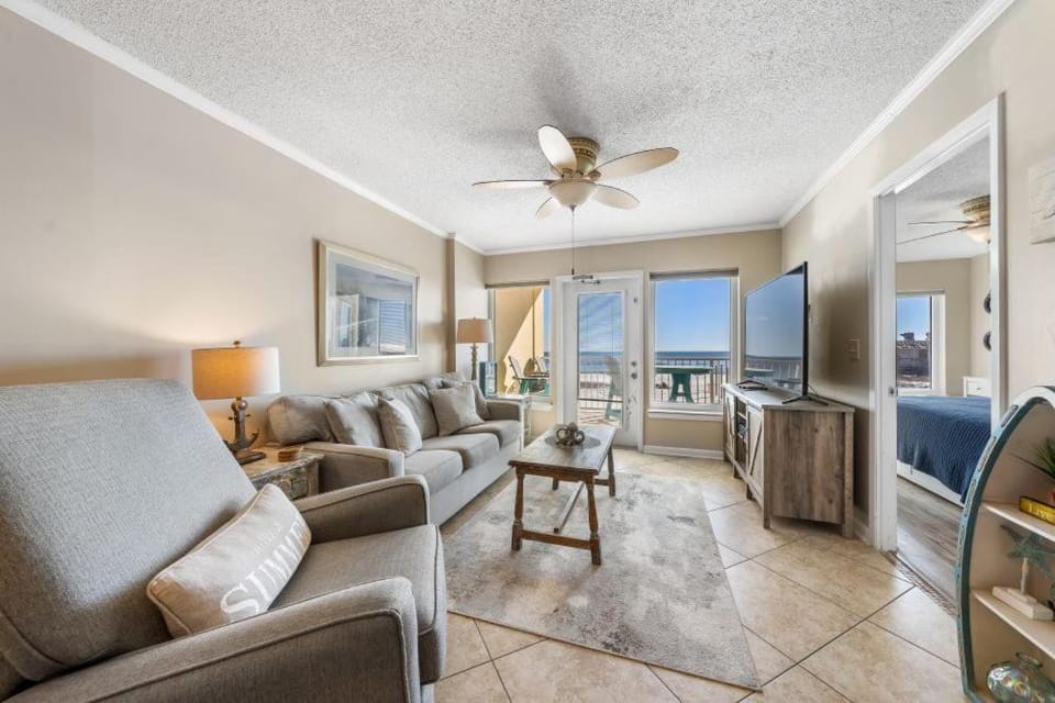 Boardwalk 183 by Youngs Suncoast Apartment in Gulf Shores