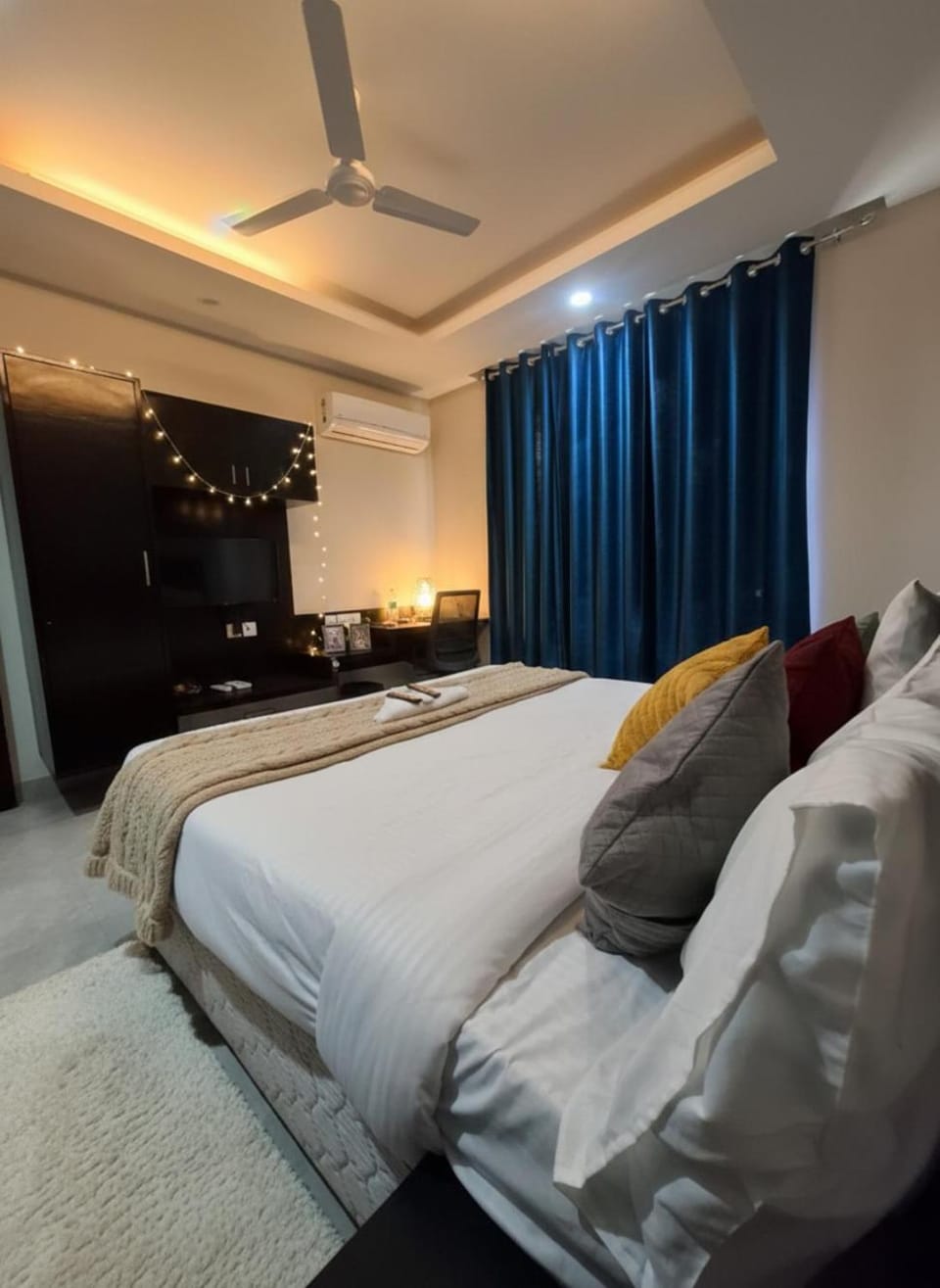Bed, Bedroom
