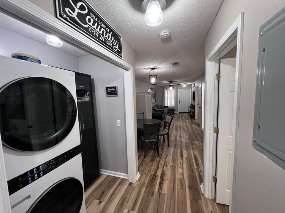 First Cast Apartment in Upper Grand Lagoon