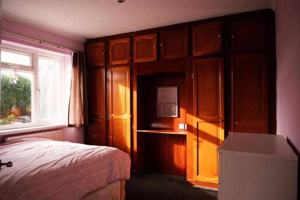 Bed, Photo of the whole room, Bedroom, wardrobe