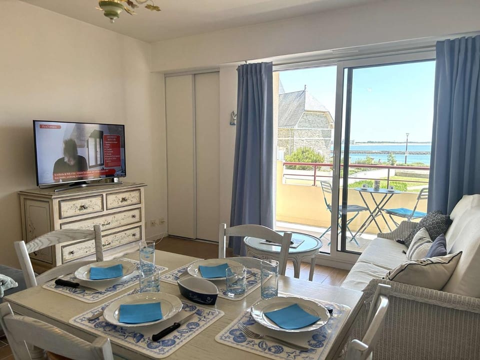 SG120-011 Appart 2 pièces cabine 3 couchages SAINT GILLES CROIX DE VIE Cabin in Saint-Gilles-Croix-de-Vie