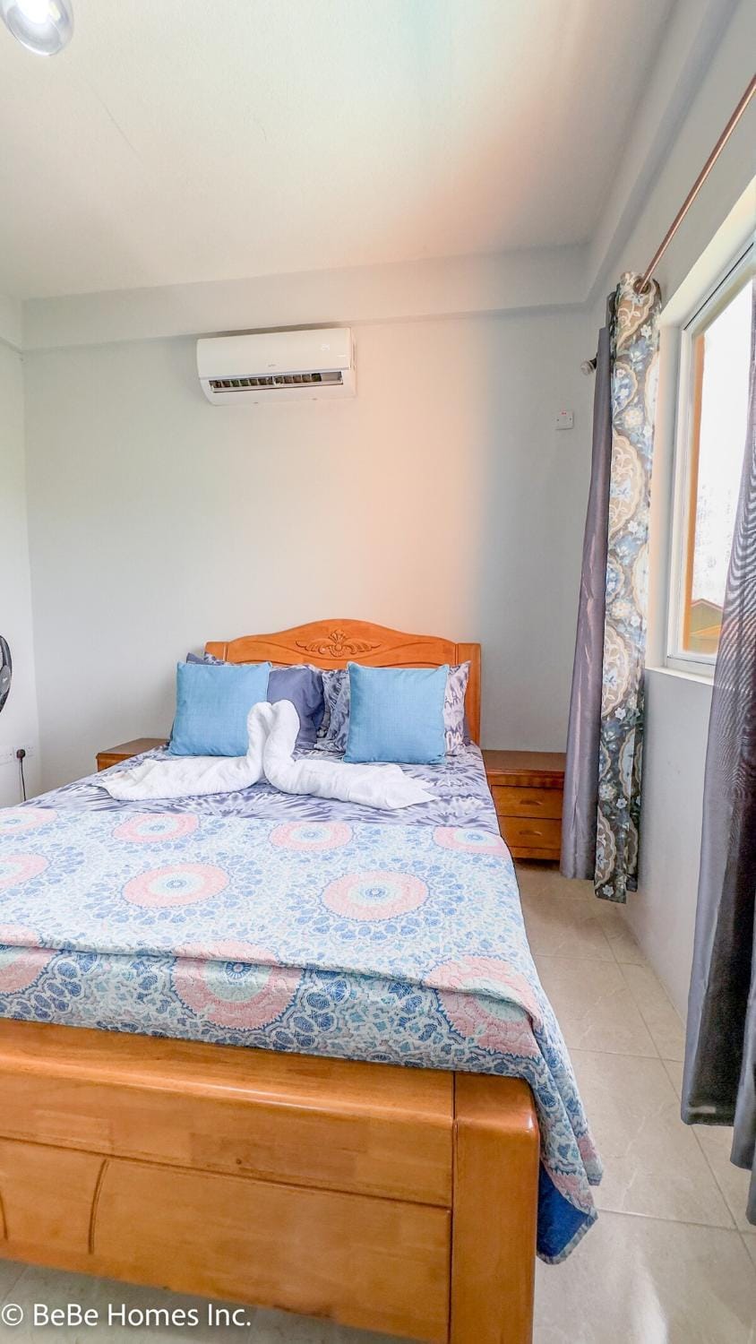 Obeys Sanctuary Suite 2 with Pool 10 min from UVF Apartment in Caribbean