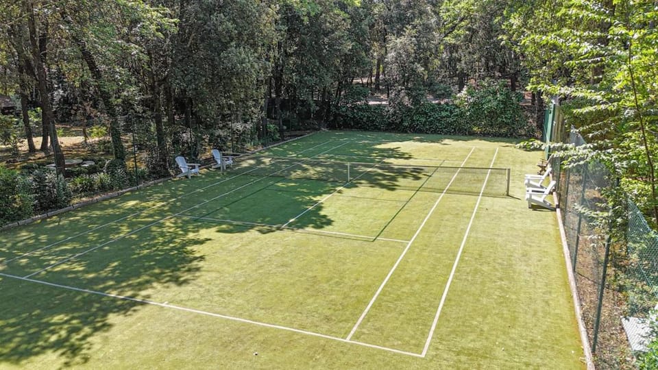 Garden, Tennis court, Tennis court