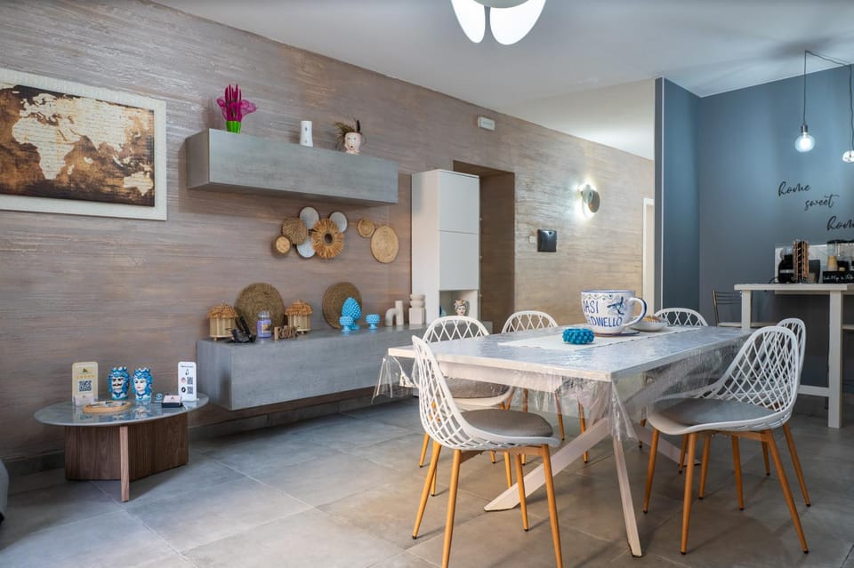 Property building, Kitchen or kitchenette, Living room