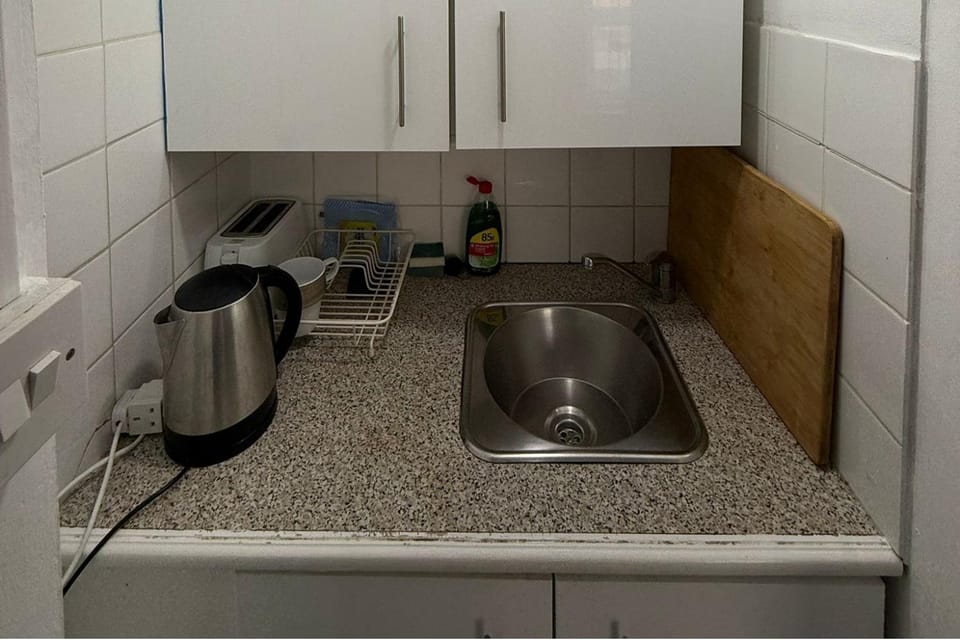 Coffee/tea facilities, Kitchen or kitchenette, toaster