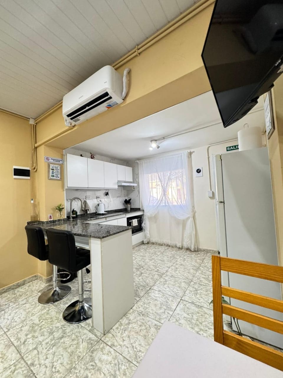 Kitchen or kitchenette