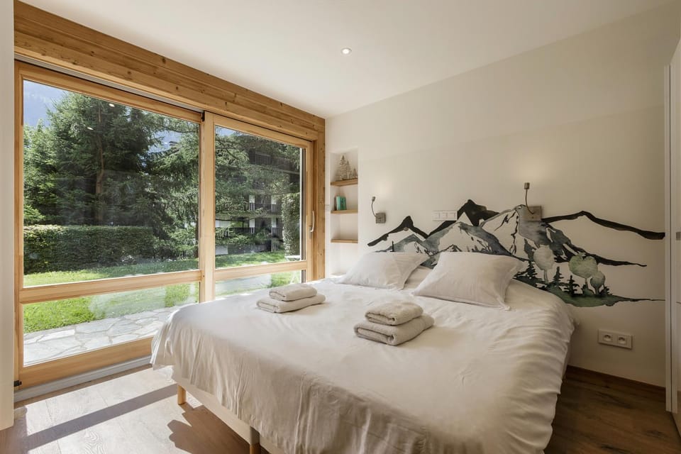 KV - Moderne 2CH Vue MtBlanc Terrasse Brevent 3mn Apartment in Chamonix