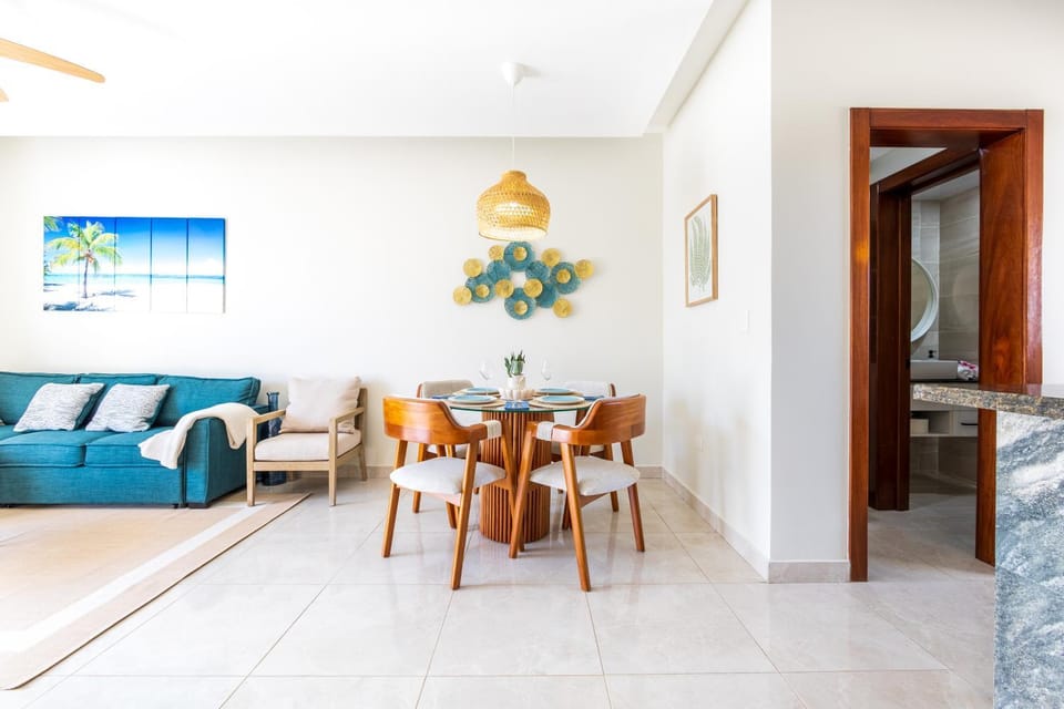 Living room, Decorative detail, Dining area