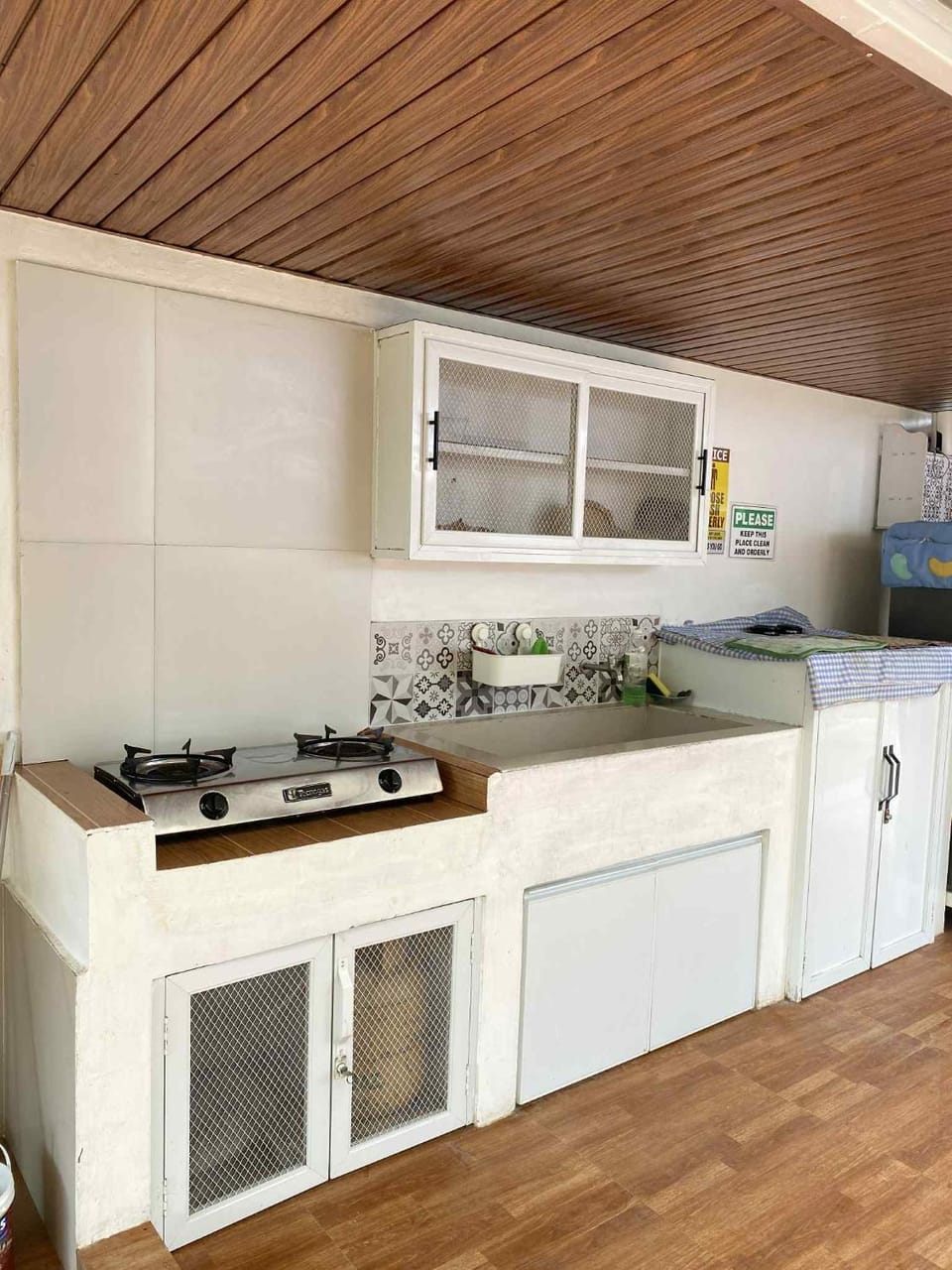 Benido Farm - Glass House Farm Stay in Calabarzon