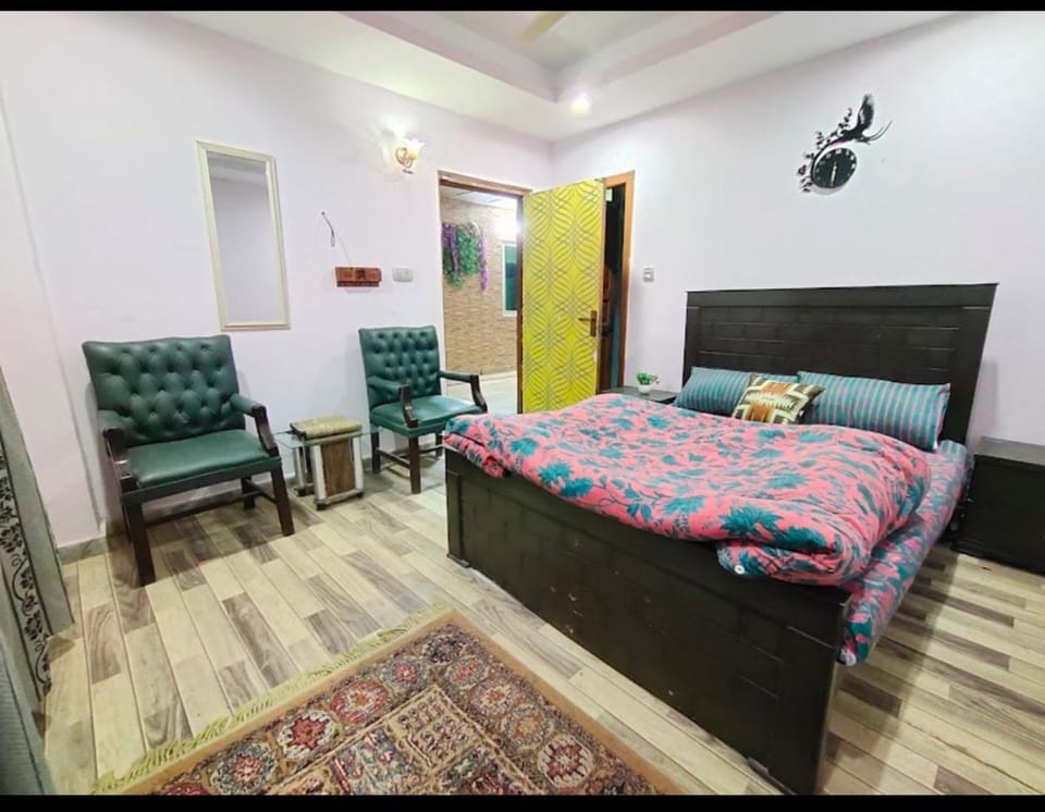 Alzahir GUESTHOUSE & HOTEL Bed and Breakfast in Islamabad