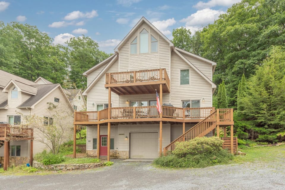 Crowd Pleaser House in Deep Creek Lake