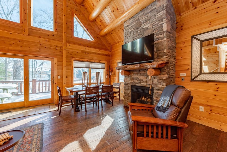 Deep Creek Fever House in Deep Creek Lake