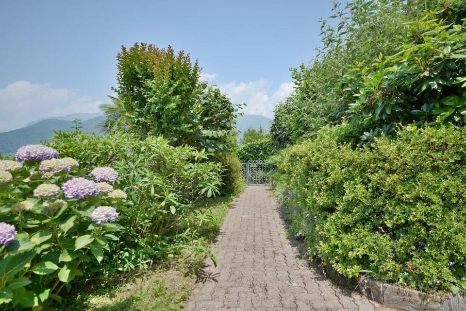 Miralago Lake Maggiore Gambarogno Apartment in Locarno