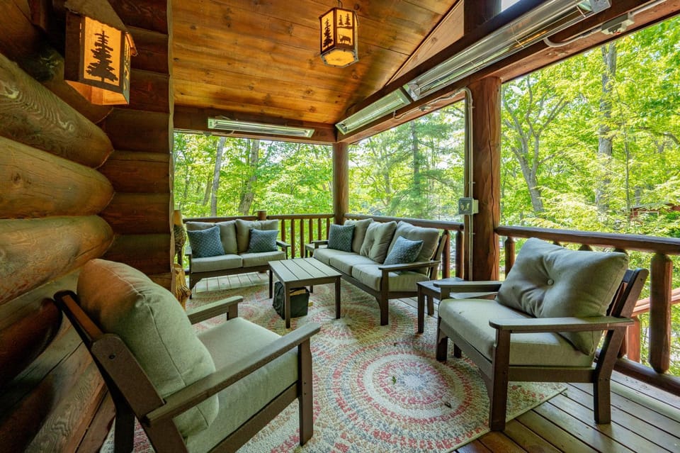 Deep Water Lodge House in Deep Creek Lake