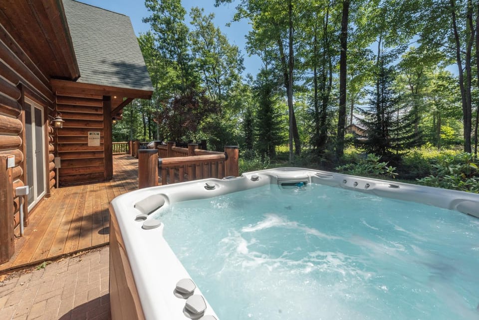 District Creek House in Deep Creek Lake