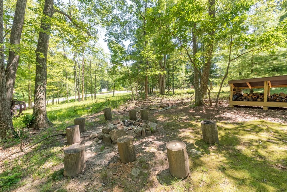 District Creek House in Deep Creek Lake