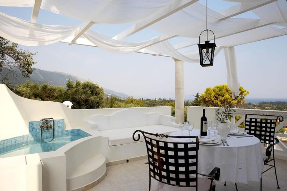 Patio, Day, Natural landscape, View (from property/room), Balcony/Terrace, Seating area, Dining area, Mountain view