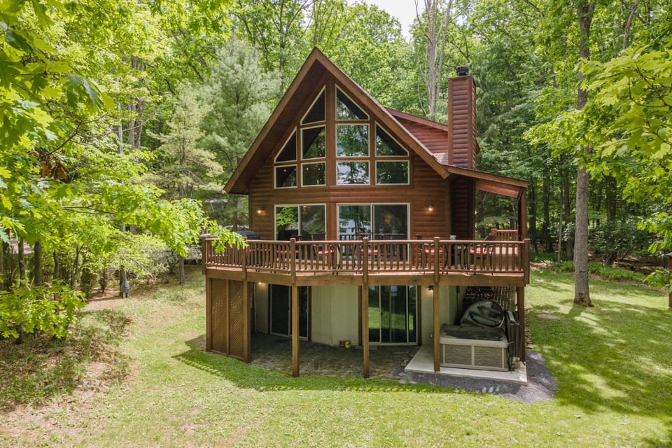 Reflections by Railey Vacations House in Deep Creek Lake