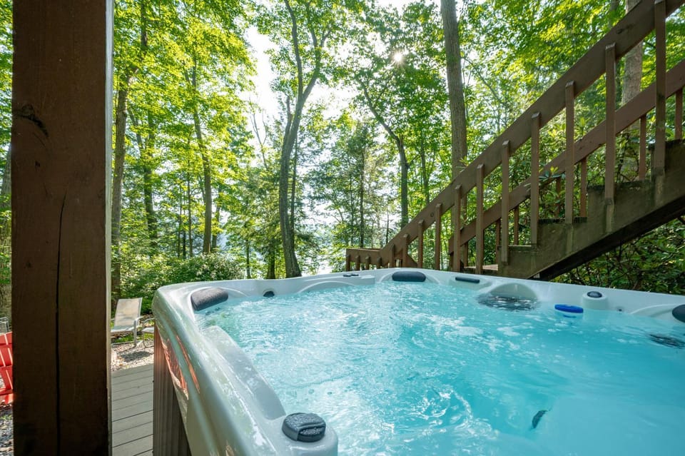 Red Dog Lodge House in Deep Creek Lake