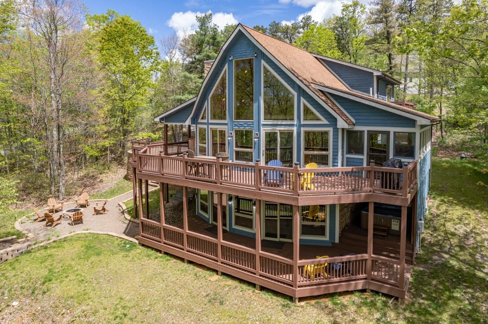 Great Expectations by Railey Vacations House in Deep Creek Lake