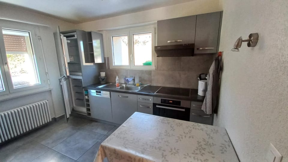Kitchen or kitchenette, oven, stove, kitchen