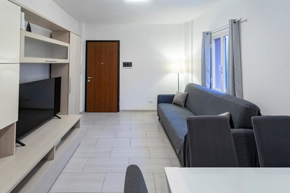 Living room, Lobby or reception, Street view