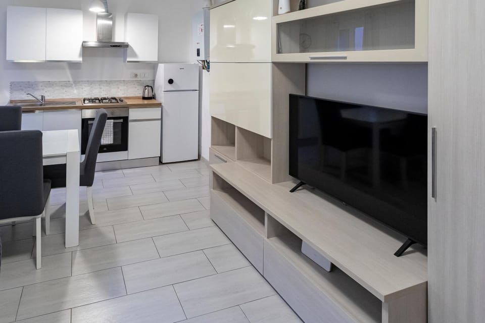 TV and multimedia, Dining area