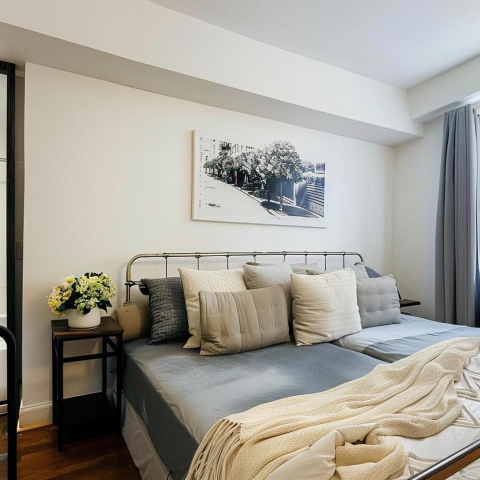 The Helton Suites at Midtown Apartment in Midtown