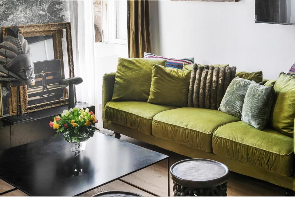Living room, Seating area