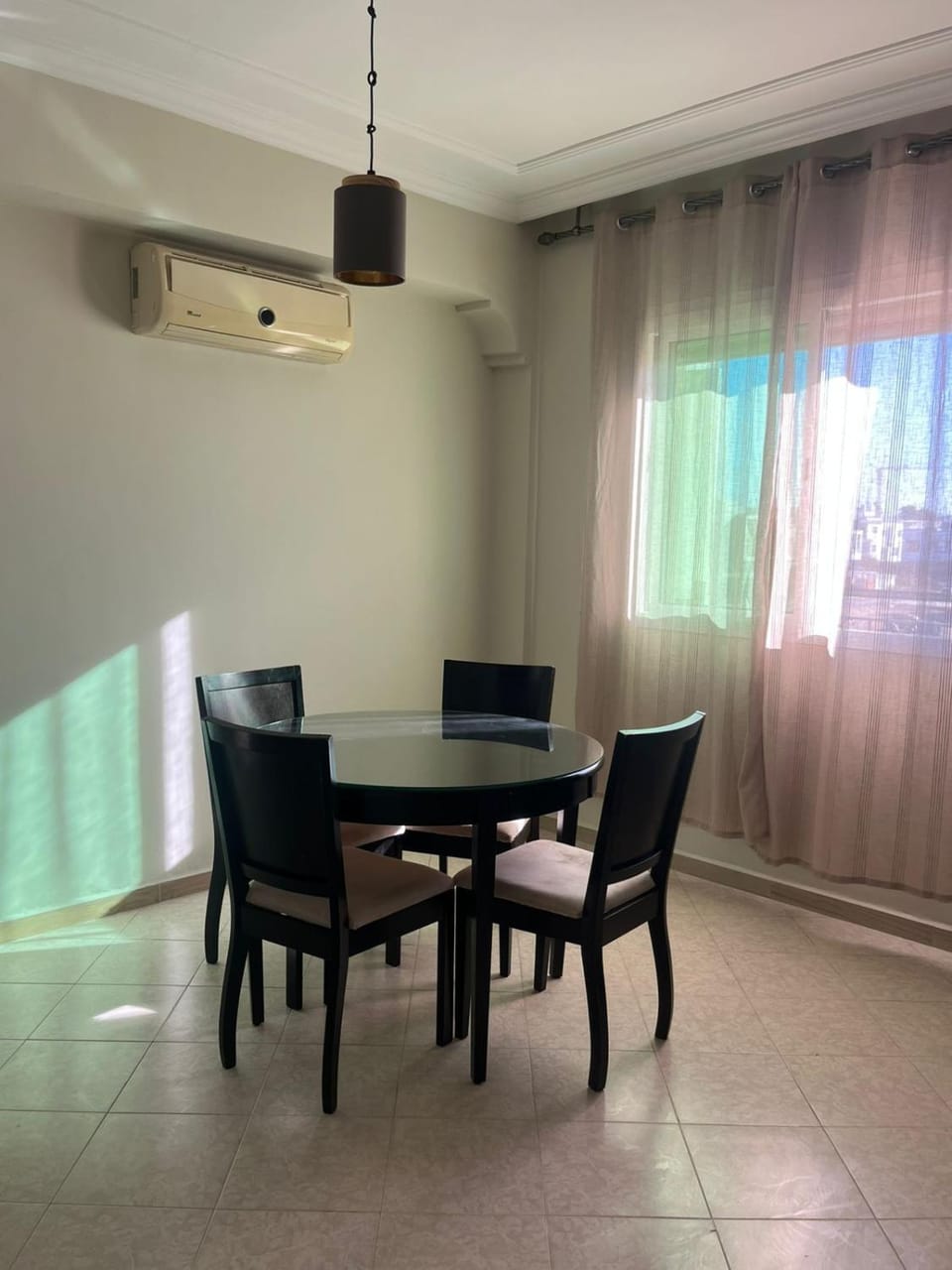 Appartement lumineux en plein coeur de harhoura Apartment in Rabat-Salé-Kénitra